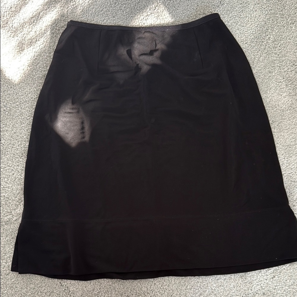 J.Jill Black Women's Skirt Size Medium (Sunlight in photo)